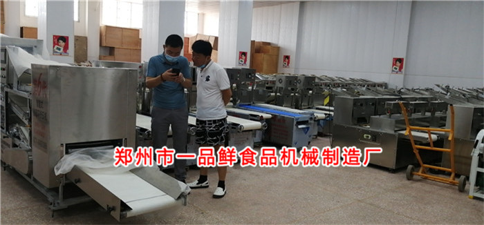 周口客戶考察一品鮮燴面機